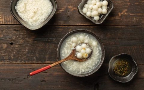酒酿圆子怎么做好吃 酒酿圆子又香又甜的做法步骤